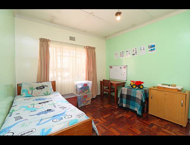 3 BEDROOM HOUSE FOR SALE IN WESTDENE